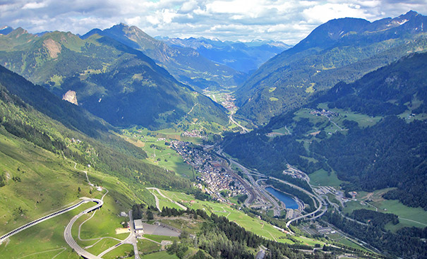 Горный перевал Гримзель в Швейцарии